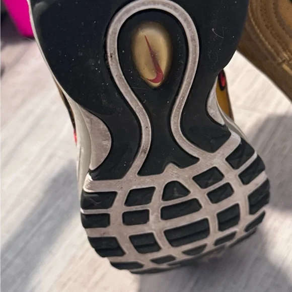 Nike Gold Bullets - Picture 4 of 7